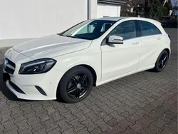 Weiß Gebraucht 2016 Mercedes A160 Limousine | 14.590 € (Fairer Preis)