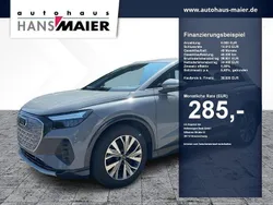 Kieselgrau Gebraucht 2021 Audi Q4 e-tron Basis SUV | 30.000 € (Etwas zu teuer)