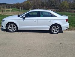 Weiß Gebraucht 2018 Audi A3 Limousine | 14.300 € (Guter Preis)