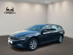 Grau Gebraucht 2022 VW Passat Business Kombi | 15.990 € (Guter Preis)