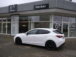 Satinweiß metallic 25d Gebraucht 2017 Mazda 3 Nakama Limousine | 12.200 € (Fairer Preis)