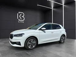 Weiß Gebraucht 2023 Skoda Fabia Style Limousine | 22.100 € (Guter Preis)