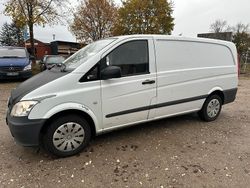 Weiß Gebraucht 2011 Mercedes Vito Van / Kleinbus | 3.390 €