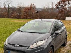 Grau Gebraucht 2011 Ford Fiesta Titanium Kleinwagen | 2.600 € (Guter Preis)