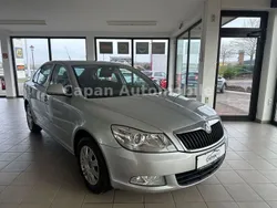 Silber Gebraucht 2009 Skoda Octavia Ambiente Limousine | 7.500 € (Fairer Preis)