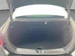 Schwarz Gebraucht 2024 Mercedes E200 Avantgarde Limousine | 46.550 € (Fairer Preis)