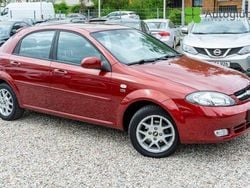 Rot Gebraucht 2008 Chevrolet Lacetti CDX Kleinwagen | 3.990 €