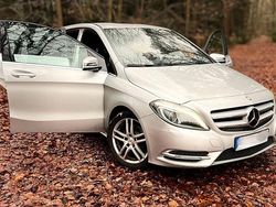 Grau Gebraucht 2013 Mercedes B180 Van / Kleinbus | 12.950 € (Etwas zu teuer)