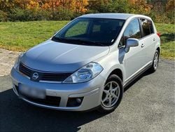 Silber Gebraucht 2008 Nissan Tiida Limousine | 1.850 €