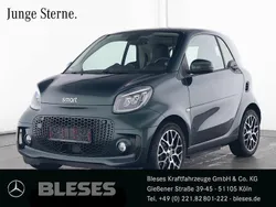 Grün Gebraucht 2023 Smart ForTwo Electric Drive Prime Exclusive Coupé | 17.700 € (Etwas zu teuer)