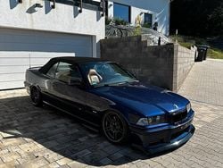 Blau Gebraucht 1997 BMW 328 Cabriolet Performance Cabrio | 18.500 €