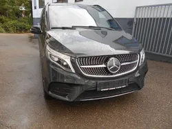 Grau Gebraucht 2020 Mercedes V300 AMG Van / Kleinbus | 58.990 € (Fairer Preis)