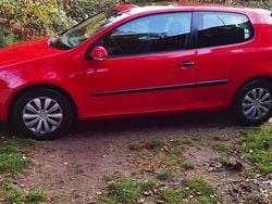 Rot Gebraucht 2004 VW Golf V Kleinwagen | 2.290 € (Fairer Preis)