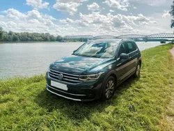 Blau Gebraucht 2021 VW Tiguan SUV | 27.500 € (Fairer Preis)