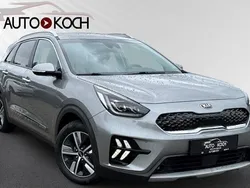 Grau Gebraucht 2020 Kia Niro Spirit SUV | 20.890 € (Fairer Preis)