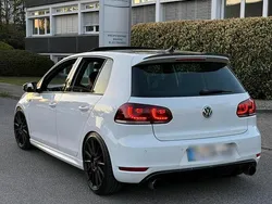 Weiß Gebraucht 2011 VW Golf VI Edition Limousine | 14.800 €