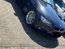 Schwarz Gebraucht 2012 BMW 320 Cabriolet Sport Line Cabrio | 16.499 € (Teuer)