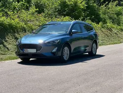 Blau Gebraucht 2020 Ford Focus Kombi | 12.900 € (Guter Preis)