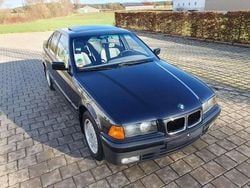 Gebraucht 1994 BMW 318 Limousine | 600 €