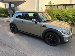 Beige Gebraucht 2009 Mini Cooper Kleinwagen | 4.500 € (Fairer Preis)