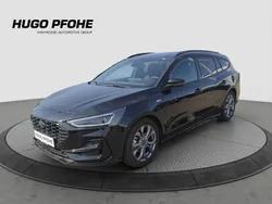 Agate black metallic Gebraucht 2023 Ford Focus ST-Line Kombi | 25.590 € (Guter Preis)