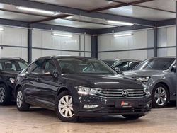 Grau Gebraucht 2021 VW Passat Business Limousine | 18.490 € (Fairer Preis)