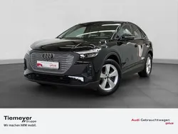 Mythosschwarz metallic Gebraucht 2022 Audi Q4 Sportback e-tron Basis SUV | 28.880 € (Etwas zu teuer)