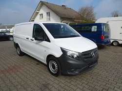 Weiß Gebraucht 2020 Mercedes Vito Van / Kleinbus | 15.990 €