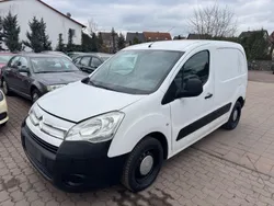 Weiß Gebraucht 2011 Citroën Berlingo Van / Kleinbus | 2.990 € (Superpreis)