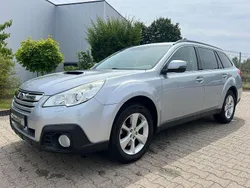 Silber Gebraucht 2014 Subaru Legacy Comfort Kombi | 2.990 €