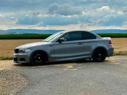 Grau Gebraucht 2011 BMW 123 Coupé M Sport Coupé | 7.300 €