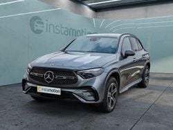 Grau Gebraucht 2023 Mercedes GLC300e SUV | 57.799 € (Etwas zu teuer)