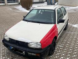 Weiß Gebraucht 1995 VW Golf III Kleinwagen | 600 €
