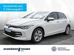 Pure white Gebraucht 2024 VW Golf VIII Life Limousine | 28.490 € (Fairer Preis)