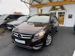 Braun Gebraucht 2017 Mercedes B180 Van / Kleinbus | 17.490 € (Fairer Preis)
