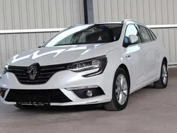 Weiß Gebraucht 2018 Renault Mégane GrandTour Intens Kombi | 14.800 € (Fairer Preis)