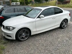 Weiß Gebraucht 2008 BMW 123 Coupé M Sport Coupé | 12.000 €