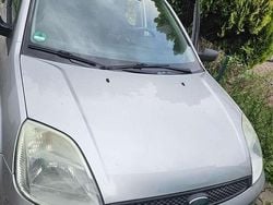 Silber Gebraucht 2004 Ford Fiesta Viva Kleinwagen | 1.000 € (Guter Preis)