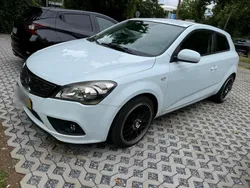 Weiß Gebraucht 2011 Kia ProCeed Kleinwagen | 4.800 €