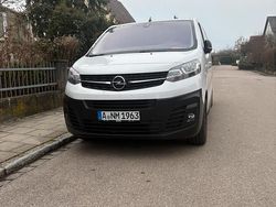 Weiß Gebraucht 2023 Opel Vivaro Van / Kleinbus | 24.990 € (Fairer Preis)