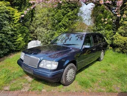 Blau Gebraucht 1996 Mercedes E250 Sportline Kombi | 2.000 €