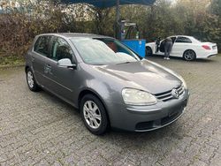 Grau Gebraucht 2006 VW Golf V Kleinwagen | 3.590 € (Fairer Preis)