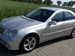 Silber Gebraucht 2004 Mercedes C220 Avantgarde Limousine | 3.990 € (Etwas zu teuer)