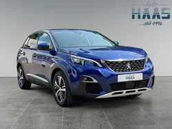 Blau Gebraucht 2017 Peugeot 3008 Allure Van / Kleinbus | 13.990 € (Fairer Preis)