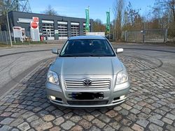 Silber Gebraucht 2025 Toyota Avensis Limousine | 5.400 €