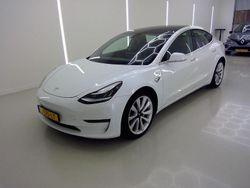 Weiß Gebraucht 2020 Tesla Model 3 Long Range AWD Limousine | 22.900 € (Fairer Preis)