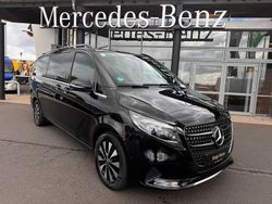 Obsidianschwarz (metallic) Gebraucht 2024 Mercedes V300 Avantgarde Van / Kleinbus | 69.990 € (Guter Preis)