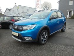 Blau Gebraucht 2020 Dacia Sandero Celebration SUV | 9.990 € (Fairer Preis)