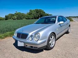 Silber Gebraucht 1998 Mercedes CLK200 Coupé | 2.200 €
