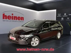 Schwarz Gebraucht 2024 VW Golf VIII Life Kombi | 23.209 € (Guter Preis)